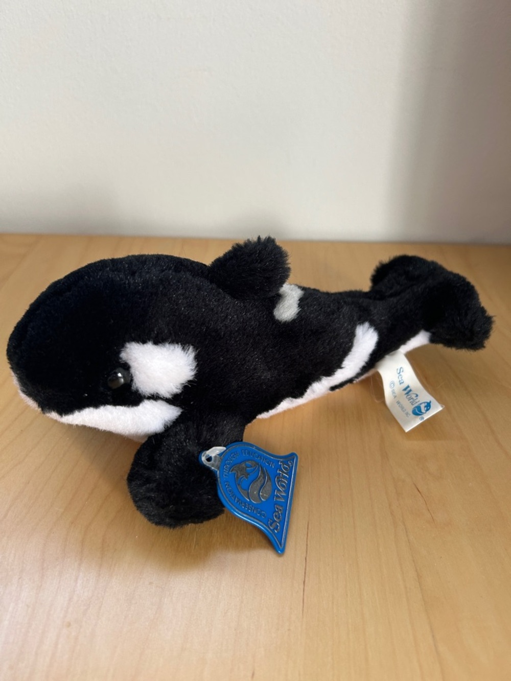 Vintage 90s Sea World Shamu Orca Killer Whale Plush 9” Black White